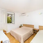 Gloria Gradac (Split-Dalmatia)