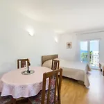 Gloria * Gradac (Split-Dalmatia)